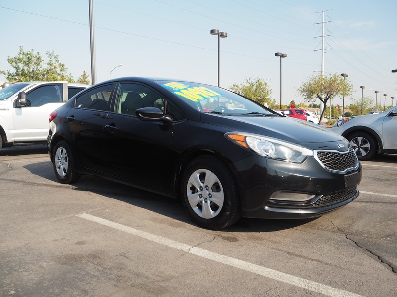 Pre-Owned 2015 Kia Forte LX FWD 4D Sedan